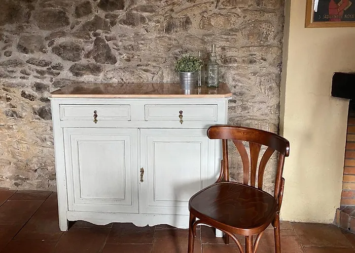 Can Coderch 招待所 3*